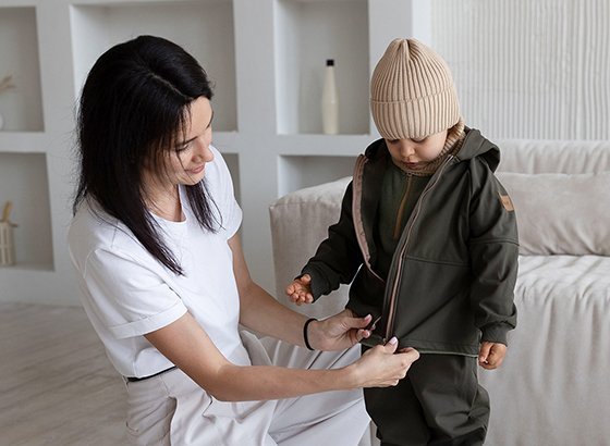 Как научить ребенка одеваться самостоятельно