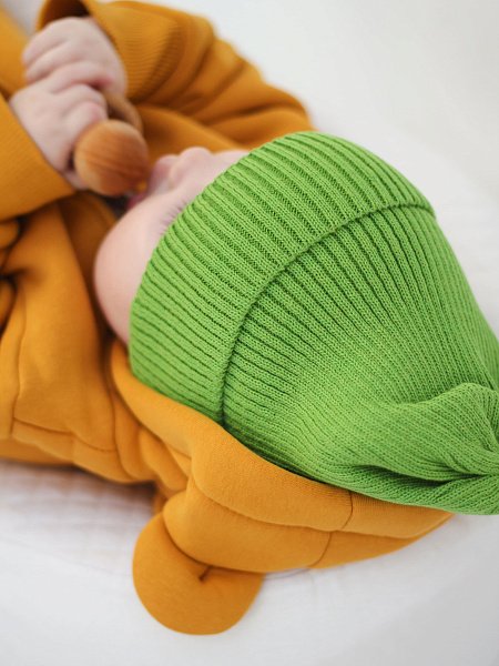 Шапка с отворотом вязаная хлопковая