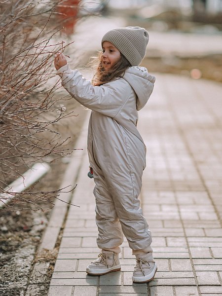 Утепленный комбинезон с манжетами