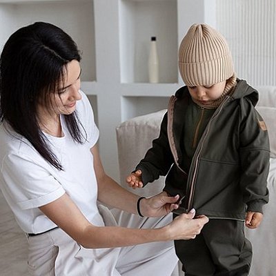 Как научить ребенка одеваться самостоятельно