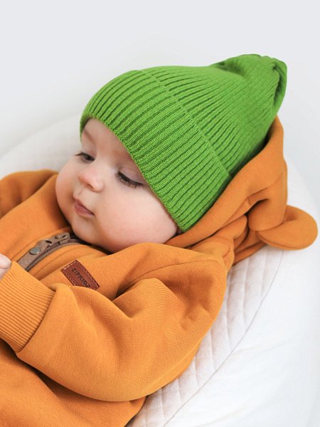 Шапка с отворотом вязаная хлопковая