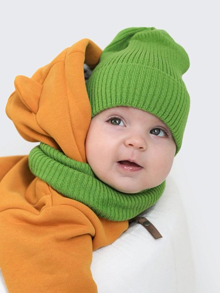 Шапка с отворотом вязаная хлопковая